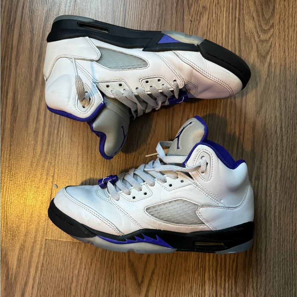 Purple Jordan 5s size 7y used good condition